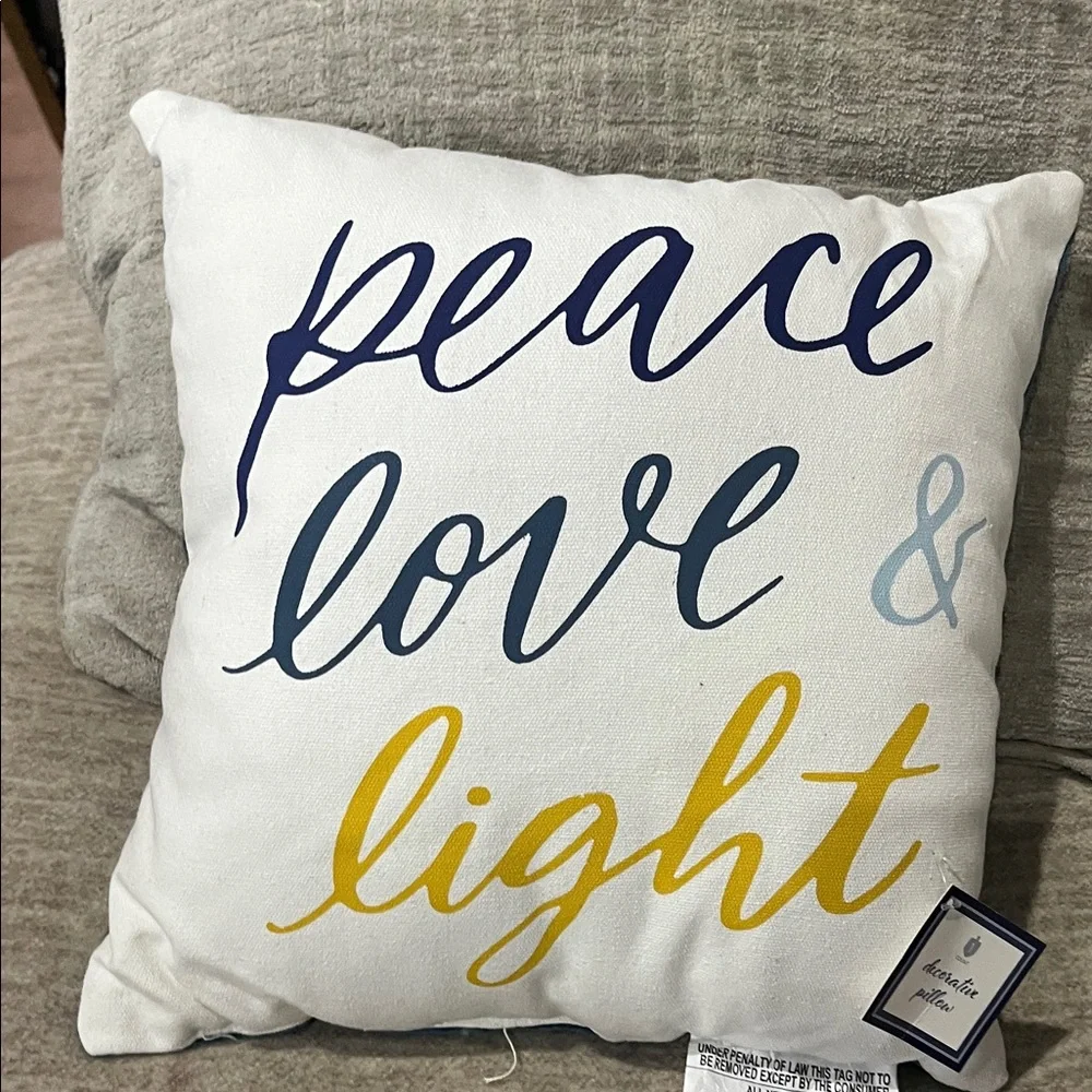 NWT Hanukkah 3 Pillow Set - Blue, White, and Gold
